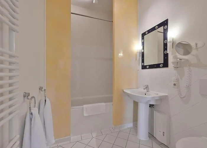 Апартаменти Celia By Interhome *